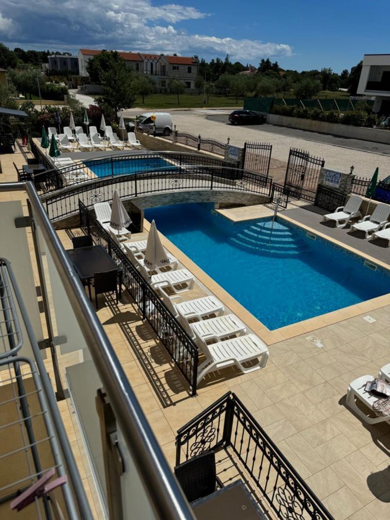 Funtana Appartements An Der 1 Reihe Vom Meer מראה חיצוני תמונה