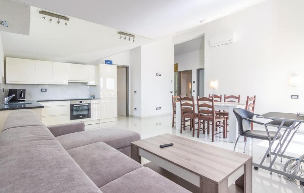 Funtana Appartements An Der 1 Reihe Vom Meer מראה חיצוני תמונה