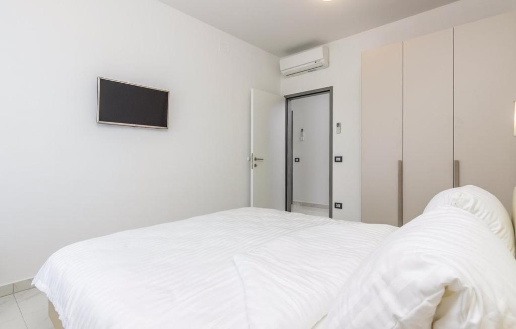 Funtana Appartements An Der 1 Reihe Vom Meer מראה חיצוני תמונה