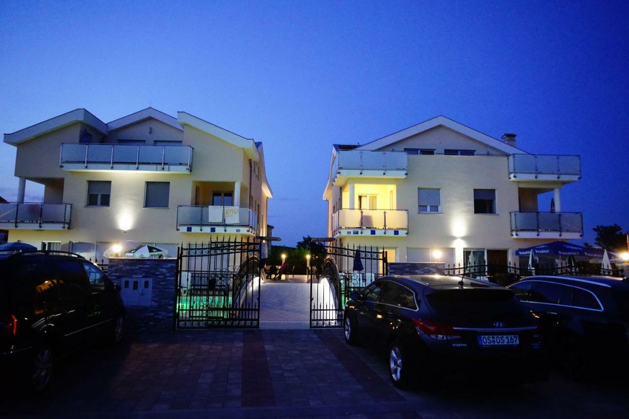 Funtana Appartements An Der 1 Reihe Vom Meer מראה חיצוני תמונה